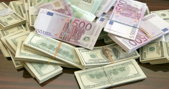 Dollar və avronun məzənnəsi yeni tarixi rekorda çatdı - Türkiyədə