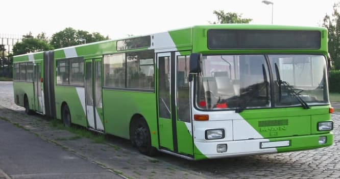 Bu avtobusun hərəkət istiqaməti dəyişdirildi