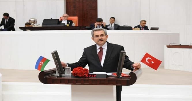 AKP də "Rəcəp İvedik 5"i tənqid etdi: O səhnə çıxarılmalıdır