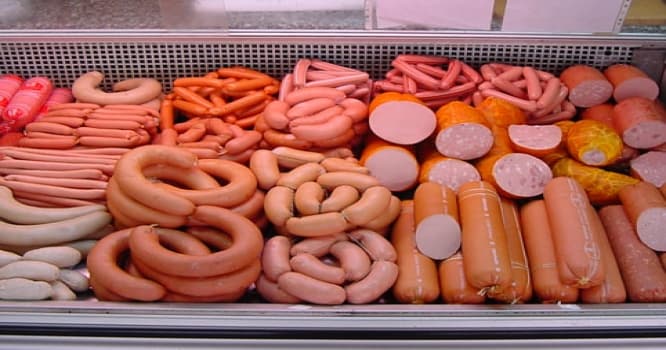 Kolbasa və sosiskanın gətirdiyi ziyanlar