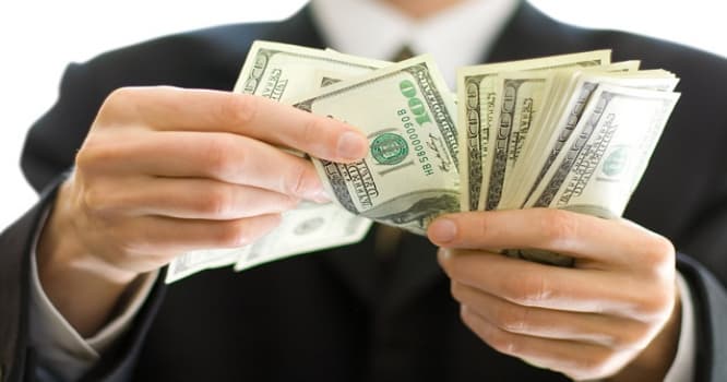 “Qara bazar”da dollar neçəyədir?
