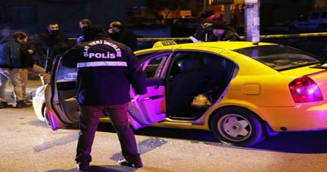 Paytaxtda taksiyə silahlı hücum: ölən və yaralılar var - VİDEO