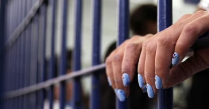 Bakıda 72 yaşlı ata və qızı məhkəmə qarşısında - TƏFƏRRÜAT
