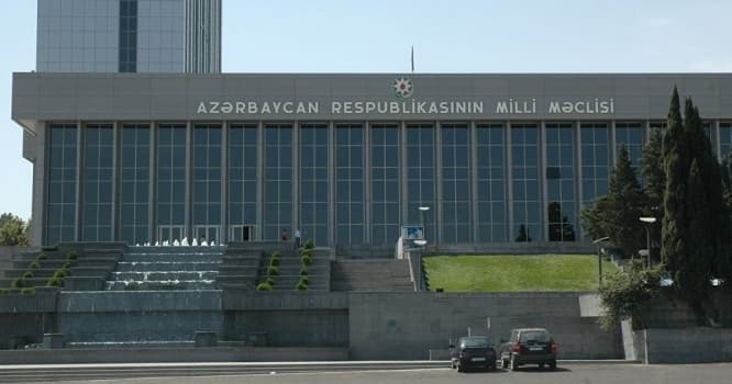 Bu şəxslərin pensiya yaşı artırıldı