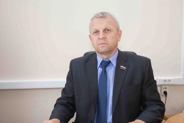 Millət vəkili müflis olunduğunu etiraf etdi - FOTO