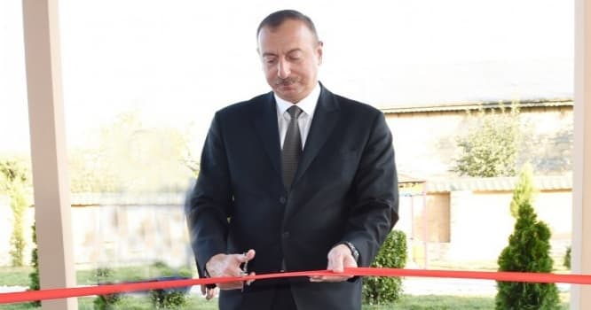 İlham Əliyev açılışda