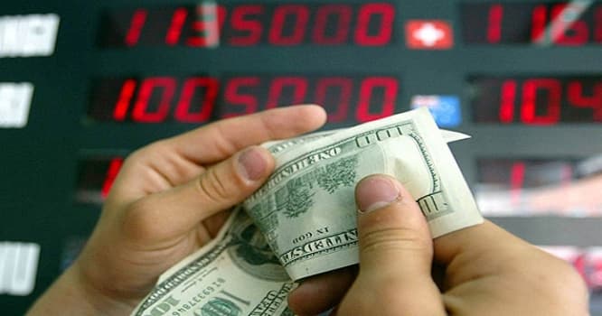Dollar cüzi ucuzlaşdı - Bu günün rəsmi məzənnəsi...