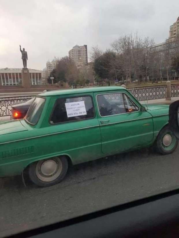 Bakıda telefona maşın dəyişirlər - FOTO