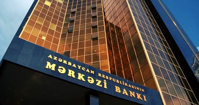 Banklar hərraca daha çox manat çıxartdı – NƏTİCƏ