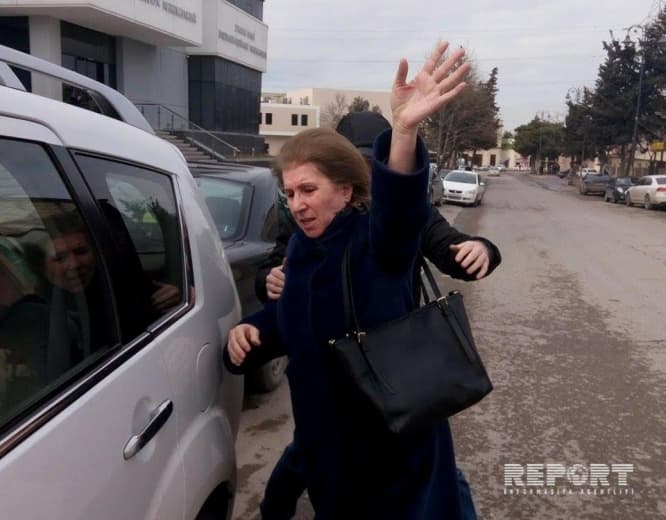 Keçmiş MTN-in qadın generalı jurnalistləri təhqir edib - FOTO