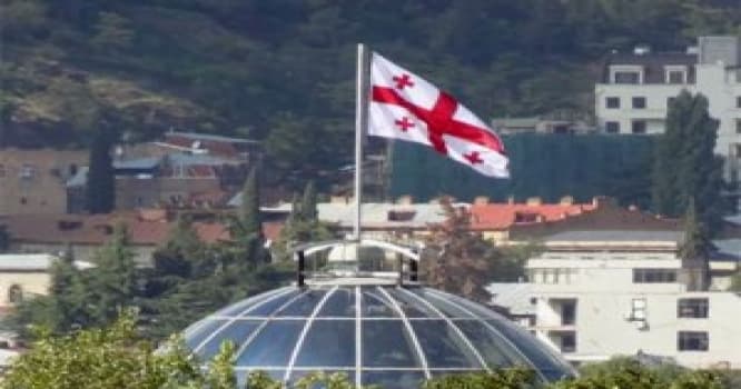 Gürcüstanda marixuana çəkənlər həbs olunmayacaq