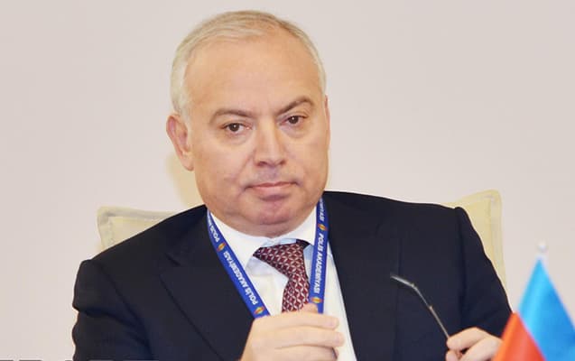 Atası ölən tələbə pulsuz təhsil almaq istəyir - Məhkəmə ona görə toplandı