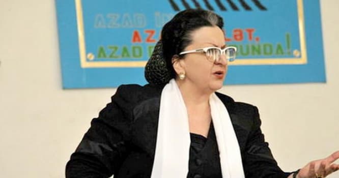 Lalə Şövkət gözlənilməz bir təkliflə siyasətə qayıdır