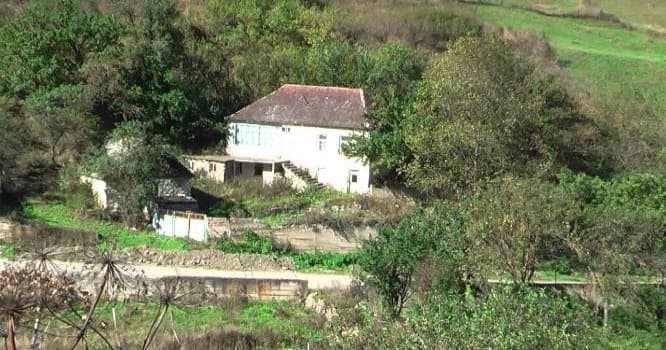 Kreditini ödəyə bilməyən azərbaycanlılar aksiyaya başladı