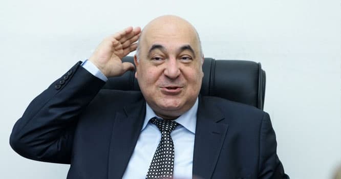 “Gəlsinlər Sabirin, Nəsiminin heykəlini də dağıtsınlar...” - Çingiz Abdullayev