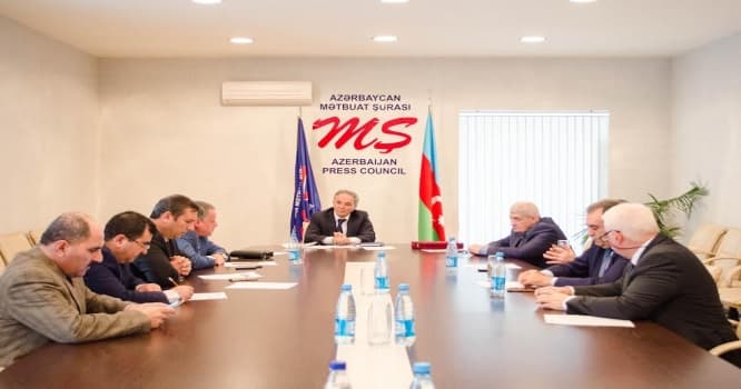 Mətbuat Şurası: “Müdafiə Nazirliyi aktiv olmalıdır”