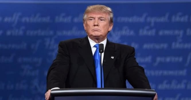 Donald Tramp istefaya çıxdı və yerini oğluna verdi