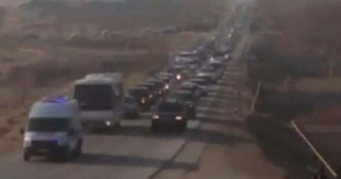 Şəhidin dəfnində izdiham yaşandı: 500-dən çox avtomobil - VİDEO