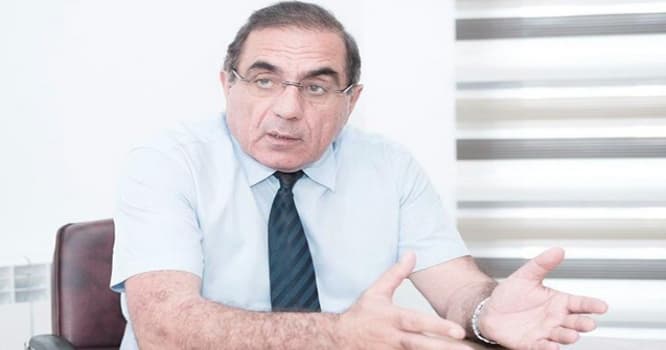 Azərbaycanlı politoloqa ağır itki üz verib
