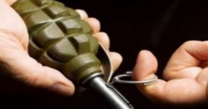 İsmayıllıda polisə qumbara atdılar