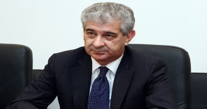 Qiymətlər insanları narahat edəcək dərəcədə qalxmayıb - Əli Əhmədov