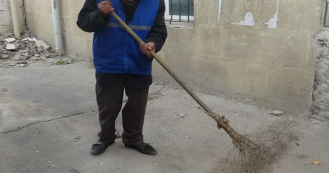 Süpürgəçi də imtahanla götürüləcək...