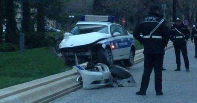 Bakıda polis maşını ağır qəza törətdi: yaralılar var