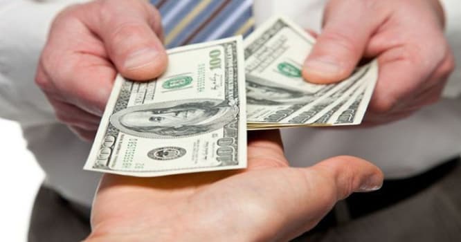 Bankdan şok fırıldaq: manat krediti dollar çevirib - VİDEO