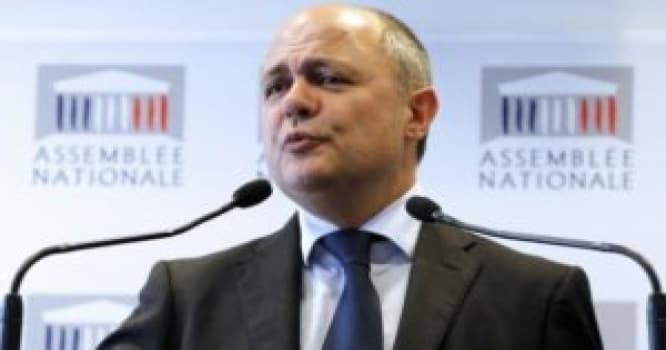 Prokurorluq Azərbaycanın "qara siyahı”sındakı naziri korrupsiyada ittiham edir