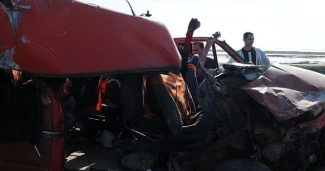 Bakıda mikroavtobus aşdı: ölən və yaralananlar var