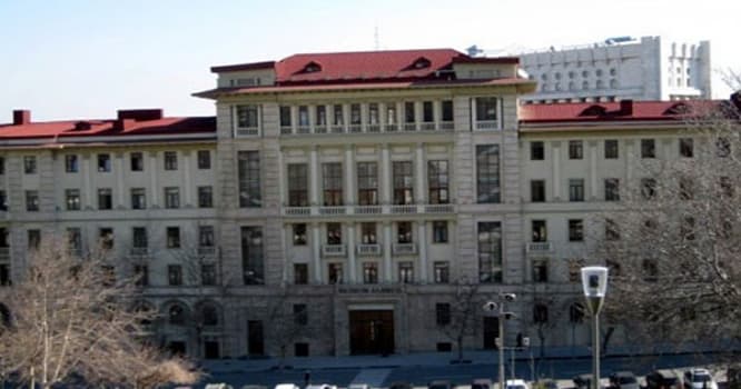 Azərbaycanda vəzifəli şəxslərlə bağlı yeni məsuliyyət müəyyən olundu