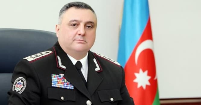Eldar Mahmudov telefonu jurnalistin üzünə qapadı: "Eeeee"
