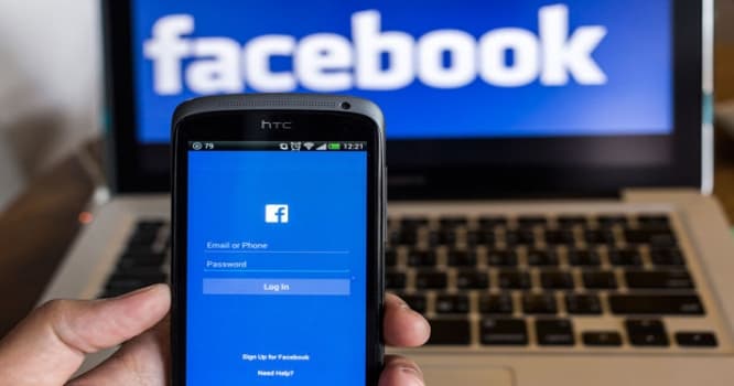 “Facebook” şərhinə görə yarım milyon dollar cərimələndi