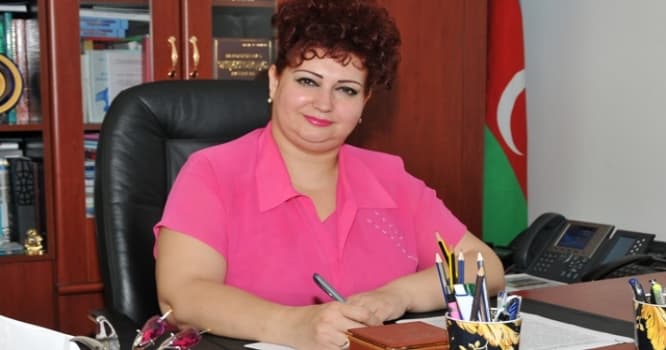 Azərbaycanda eks-nazir müavini səhnəyə çıxıb elə ifa etdi ki... - VİDEO