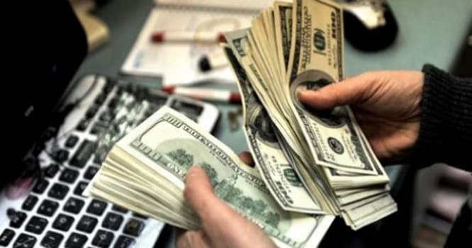Banklar dollar almaqdan imtina edir