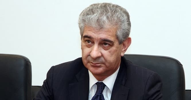 “Yüksək kredit faizləri ilə bağlı hökumətin ciddi çalışmaları var” - Əli Əhmədov