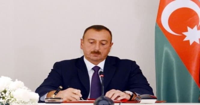 Prezident bu şəxsləri mükafatlandırdı - SİYAHI