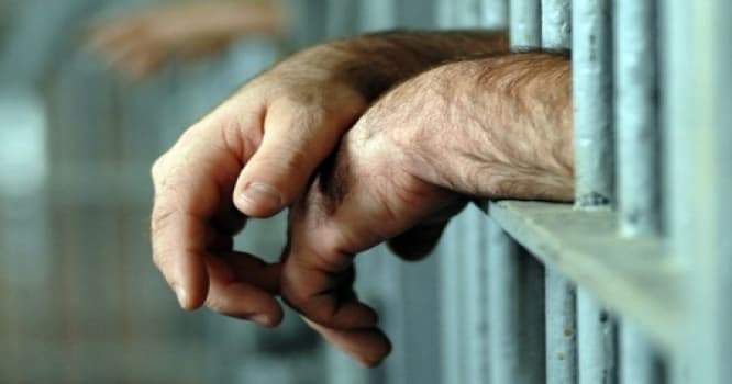Daha bir məhkum ölümü - Qardaşını qətlə yetirən şəxs həbsxanada öldü
