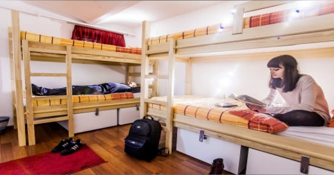 "Hostelləri bağlamaq yox, artırmaq lazımdır"