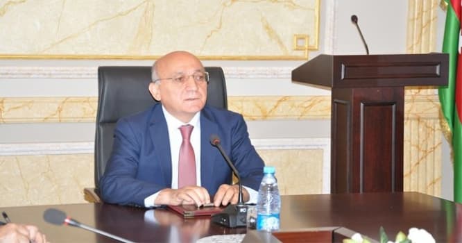 "Din adı altında süni ajiotaj yaratmaq istəyənlər var" - Mübariz Qurbanlı sökülən məsciddən danışdı