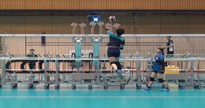 Yaponlar robot-voleybolçularla oynadılar - VİDEO