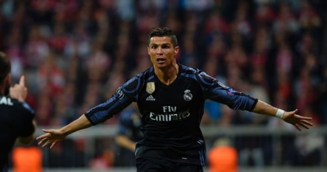 Ronaldonun avrokuboklarda vurduğu 100 qol - VİDEO