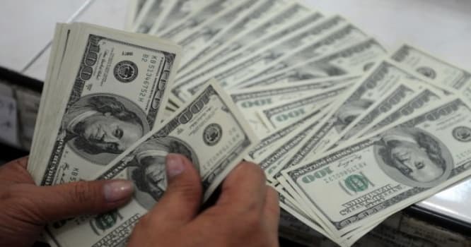 Dollar yenə ucuzlaşdı - Rəsmi məzənnə