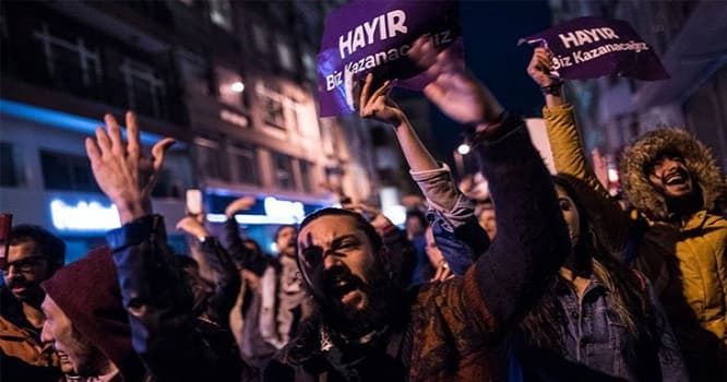 Türkiyədə fövqəladə vəziyyət rejimi daha 3 ay uzadıldı