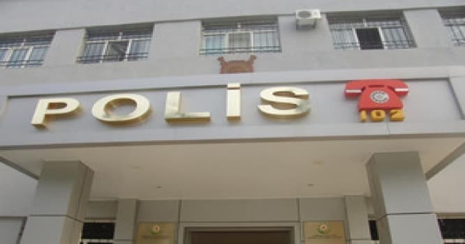 Rəis müavini xidməti avtomobildə dünyasını dəyişdi - Bakıda