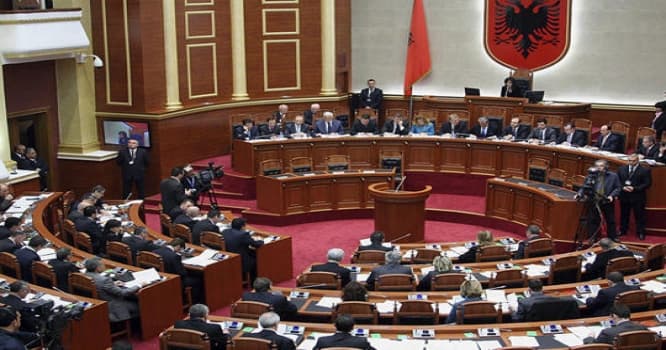 Bu ölkədə prezident seçməyə namizəd yoxdu - Səbəb