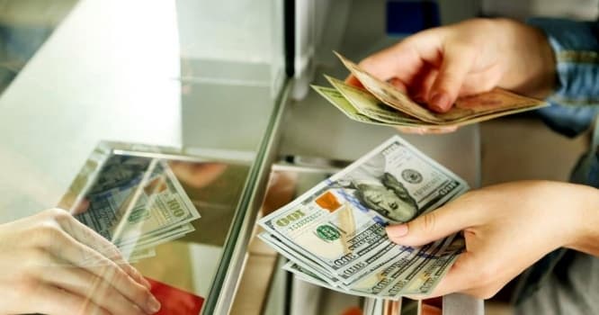 “Qara bazarı” ləğv edəcək qərar - dollar almaq istəyənlərin işi asanlaşacaq
