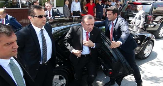 Ərdoğanı və ailəsini qoruyan polislər işdən qovuldu