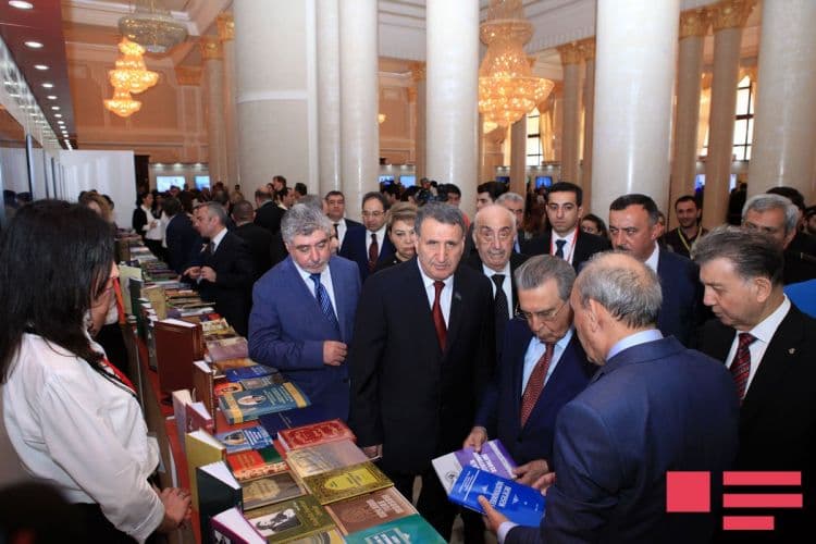 Ramiz Mehdiyev AMEA yığıncağına qatıldı - FOTO