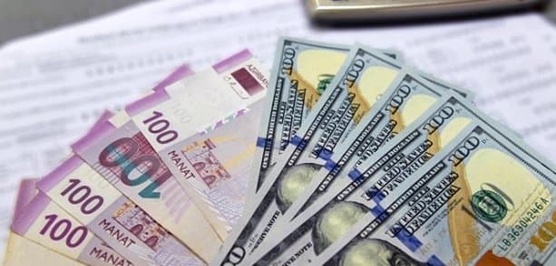 Azərbaycanda dolların ucuzlaşması davam edəcək